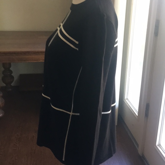 NWOT Alfani Black and White Sweater. - Picture 4 of 5